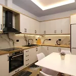 Luxury Reni Risi * Sarandë
