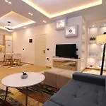 Luxury Reni Risi Sarandë