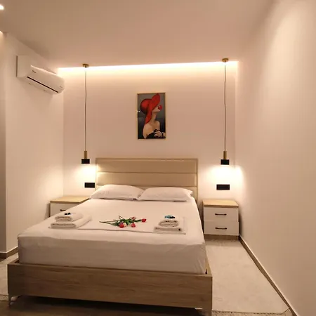 Luxury Reni Risi Sarande