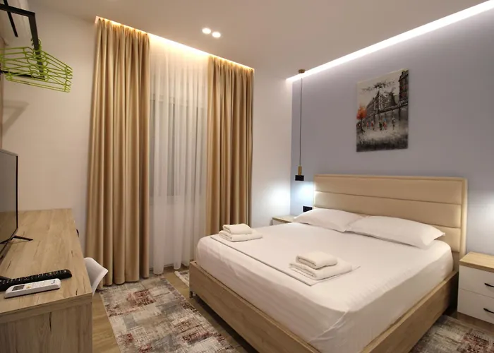 公寓 Luxury Reni Risi Sarandë