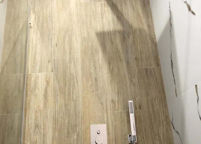 Luxury Reni Risi 公寓 Sarandë